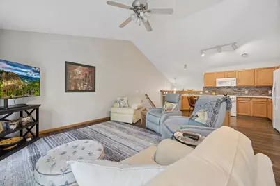 210 Heritage Lane, Circle Pines, MN 55014 - Photo 9