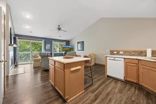 210 Heritage Ln, Circle Pines, MN 55014 - Photo 5