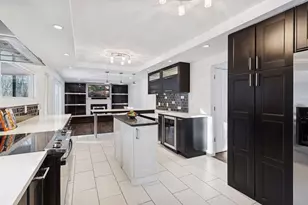 13124 April Ln, Minnetonka, MN 55305 - Photo 15