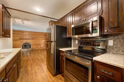 8104 Dakota Lane, Chanhassen, MN 55317 - Photo 7