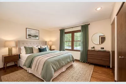 8104 Dakota Lane, Chanhassen, MN 55317 - Photo 9
