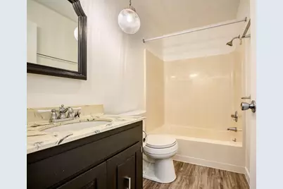 8104 Dakota Lane, Chanhassen, MN 55317 - Photo 17