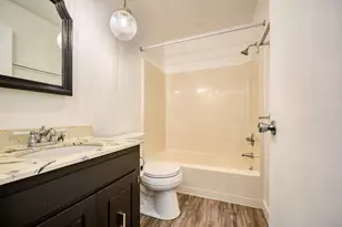 8104 Dakota Ln, Chanhassen, MN 55317 - Photo 17