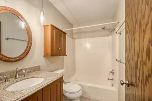 8104 Dakota Ln, Chanhassen, MN 55317 - Photo 15
