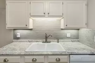 3431 Kent St, Shoreview, MN 55126 - Photo 7