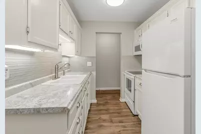 3431 Kent Street #708, Shoreview, MN 55126 - Photo 3
