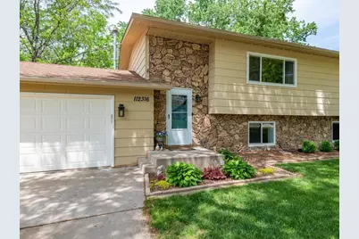 112316 Baxter Court, Chaska, MN 55318 - Photo 3