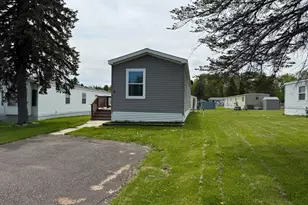 8 Holt Dr, Duluth, MN 55808 - Photo 11
