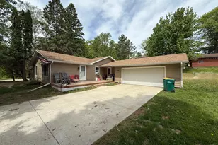 1025 SW 5th St, Grand Rapids, MN 55744 - Photo 19