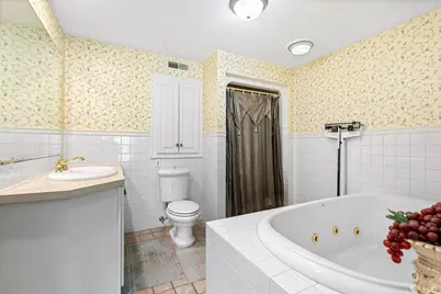 821 E Elm Avenue, Waseca, MN 56093 - Photo 33