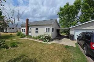 1123 2nd St SE, Bemidji, MN 56601 - Photo 5