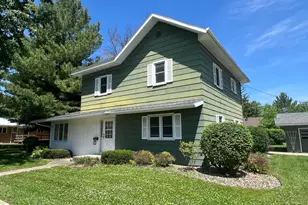 109 E Luella St, Le Roy, MN 55951 - Photo 1
