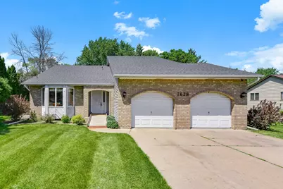 7628 Stillwater Boulevard North Boulevard N, Oakdale, MN 55128 - Photo 1