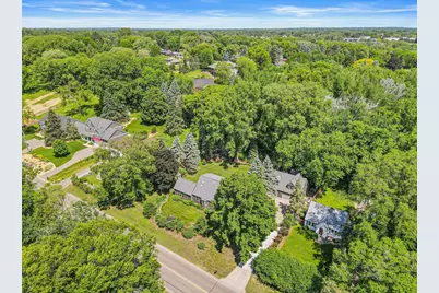 523 Roselawn Avenue W, Roseville, MN 55113 - Photo 1