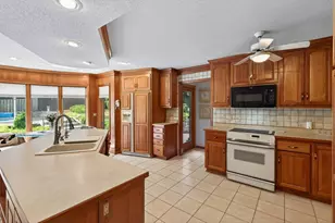 217 Arbor Ln, Burnsville, MN 55337 - Photo 23