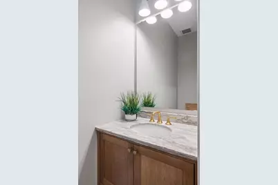 264 Wayzata Boulevard E, Wayzata, MN 55391 - Photo 23