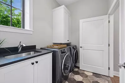 264 Wayzata Boulevard E, Wayzata, MN 55391 - Photo 33