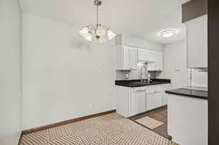 2720 Dale St N, Roseville, MN 55113 - Photo 7