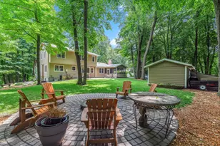 3924 Tonkawood Rd, Minnetonka, MN 55345 - Photo 3