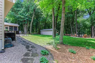 3924 Tonkawood Rd, Minnetonka, MN 55345 - Photo 37