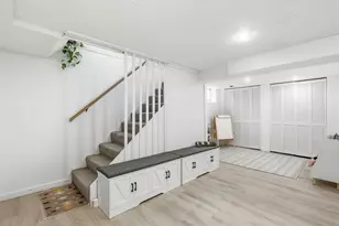 10348 Upton Ave S, Bloomington, MN 55431 - Photo 27