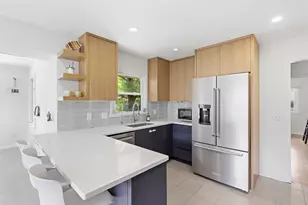 10348 Upton Ave S, Bloomington, MN 55431 - Photo 7