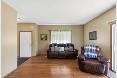 1370 Preston Lane, Shakopee, MN 55379 - Photo 3