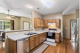 1370 Preston Ln, Shakopee, MN 55379 - Photo 9
