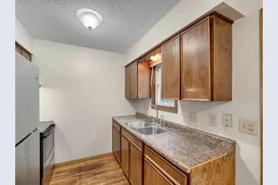 141 9th Avenue N, South Saint Paul, MN 55075 - Photo 7