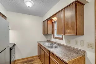 141 9th Ave N, South Saint Paul, MN 55075 - Photo 7