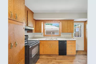 4418 65th Avenue N, Brooklyn Center, MN 55429 - Photo 7