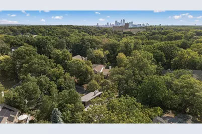 1423 June Avenue S, Golden Valley, MN 55416 - Photo 3