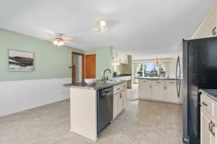 30325 Elm St, Lindstrom, MN 55045 - Photo 17