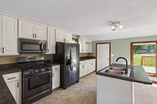 30325 Elm St, Lindstrom, MN 55045 - Photo 9