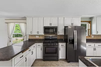 30325 Elm Street, Lindstrom, MN 55045 - Photo 11