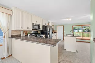 30325 Elm St, Lindstrom, MN 55045 - Photo 15