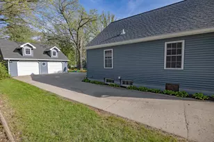 108 N Broadway, New York Mills, MN 56567 - Photo 9