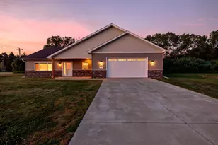 801 Congress St W, Maple Lake, MN 55358 - Photo 3