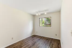 8642 S Maplebrook Cir, Brooklyn Park, MN 55445 - Photo 13