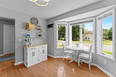 899 Park Knoll Drive, Eagan, MN 55123 - Photo 3