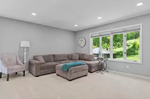 899 Park Knoll Dr, Eagan, MN 55123 - Photo 7