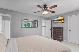 899 Park Knoll Dr, Eagan, MN 55123 - Photo 13