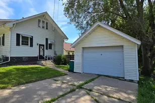 212 E 5th St, Albert Lea, MN 56007 - Photo 3
