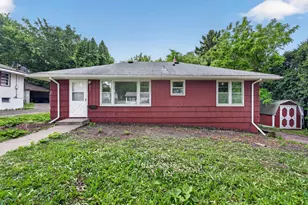 558 Arlington Ave E, Saint Paul, MN 55130 - Photo 1