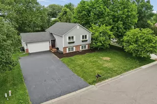 7250 Cactus Curve, Chanhassen, MN 55317 - Photo 9