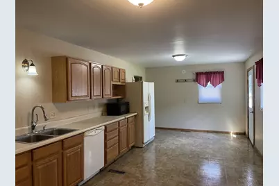 750 Greenwood Avenue, Tracy, MN 56175 - Photo 3