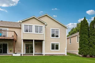 808 Winterberry Dr, Woodbury, MN 55125 - Photo 5