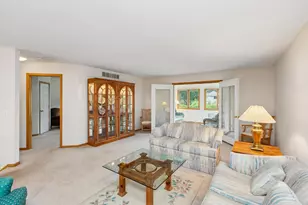 808 Winterberry Dr, Woodbury, MN 55125 - Photo 13
