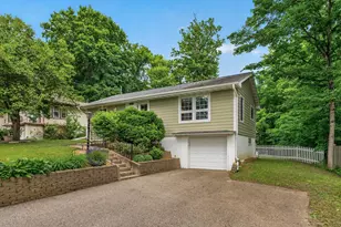 2390 Chateau Ln, Mound, MN 55364 - Photo 3