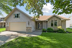 1414 Courtland W, Waconia, MN 55387 - Photo 5